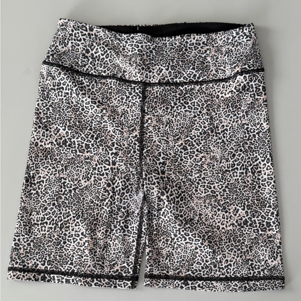 Victoria Sport Cheetah Biker Shorts